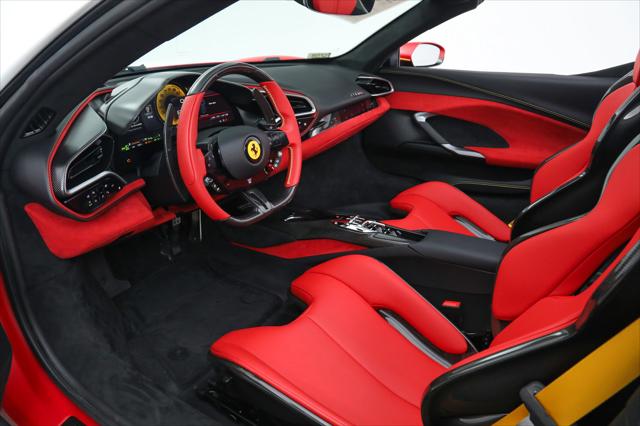 2024 Ferrari 296 GTS 2024 Ferrari 296 GTS