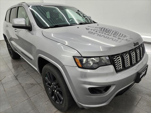 2020 Jeep Grand Cherokee Altitude 4X4 2020 Jeep Grand Cherokee Altitude 4X4