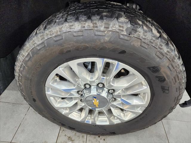 2022 Chevrolet Silverado 2500HD 4WD Crew Cab Standard Bed High Country 2022 Chevrolet Silverado 2500HD 4WD Crew Cab Standard Bed High Country