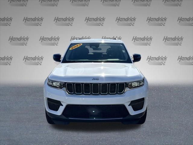 2023 Jeep Grand Cherokee Laredo 4x2