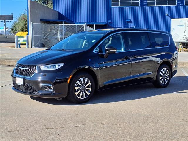 2024 Chrysler Pacifica Hybrid Select 2024 Chrysler Pacifica Hybrid Select