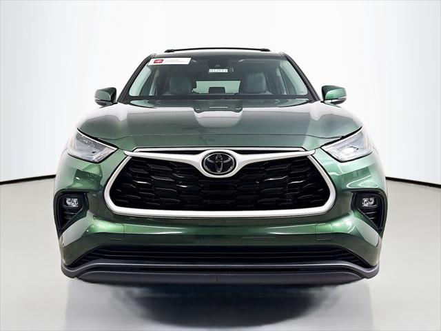 2024 Toyota Highlander LE