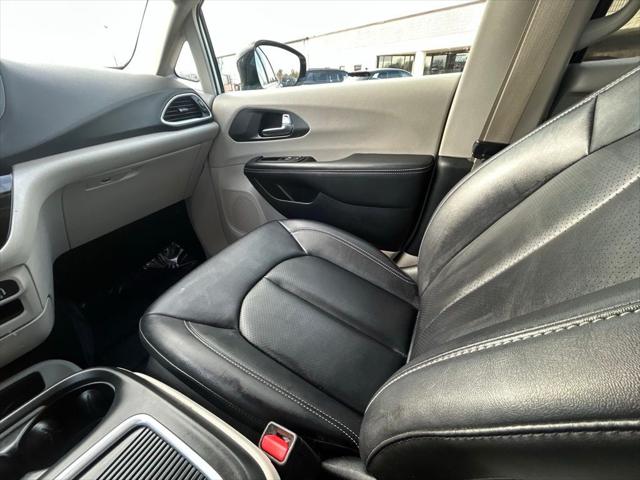 2024 Chrysler Pacifica Touring L 2024 Chrysler Pacifica Touring L