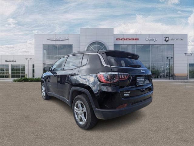 2024 Jeep Compass Latitude 4x4 2024 Jeep Compass Latitude 4x4