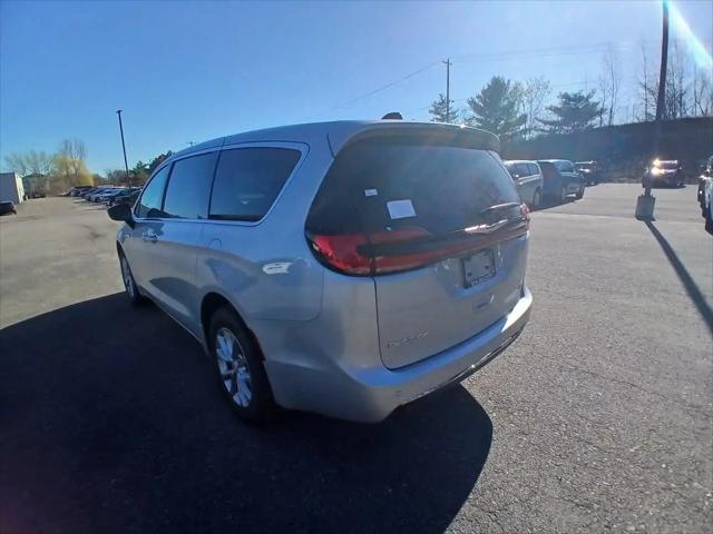 2026 Chrysler Pacifica Limited AWD