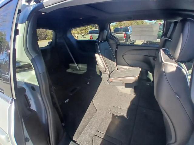 2026 Chrysler Pacifica Limited AWD