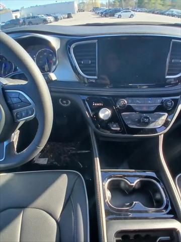 2026 Chrysler Pacifica Limited AWD