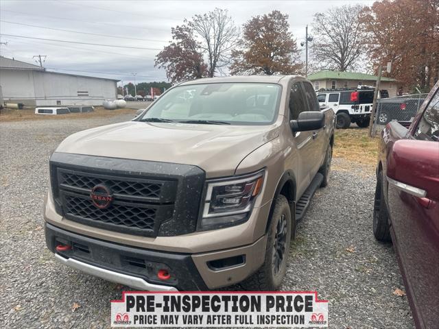 2023 Nissan TITAN Crew Cab PRO-4X 4x4 2023 Nissan TITAN Crew Cab PRO-4X 4x4