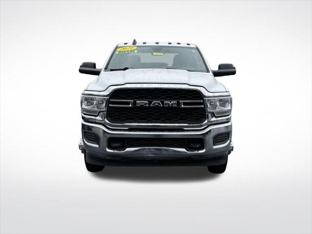 2021 RAM 3500 Tradesman Crew Cab 4x4 8 Box