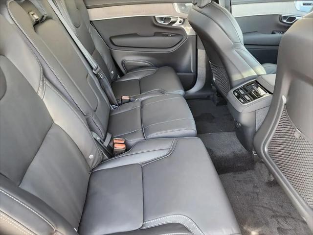 2026 Volvo XC90 Ultra Dark Theme, B6 AWD Gas (mild hybrid), Gasoline, 7 Seats