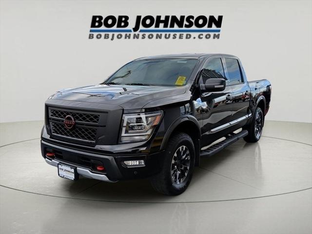 2023 Nissan TITAN Crew Cab PRO-4X 4x4