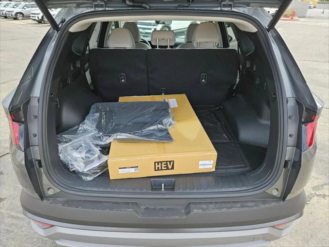 2026 Hyundai Tucson Hybrid SEL