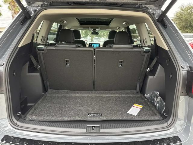 2026 Volkswagen Atlas SE with Technology