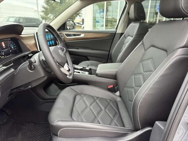 2026 Volkswagen Atlas SE with Technology
