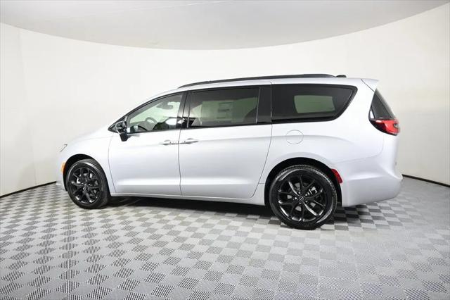 2026 Chrysler Pacifica Limited AWD