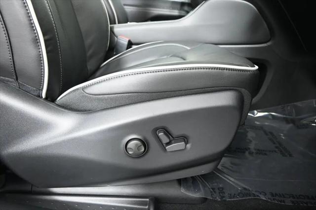 2026 Chrysler Pacifica Limited AWD