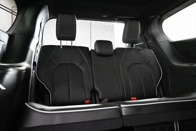 2026 Chrysler Pacifica Limited AWD