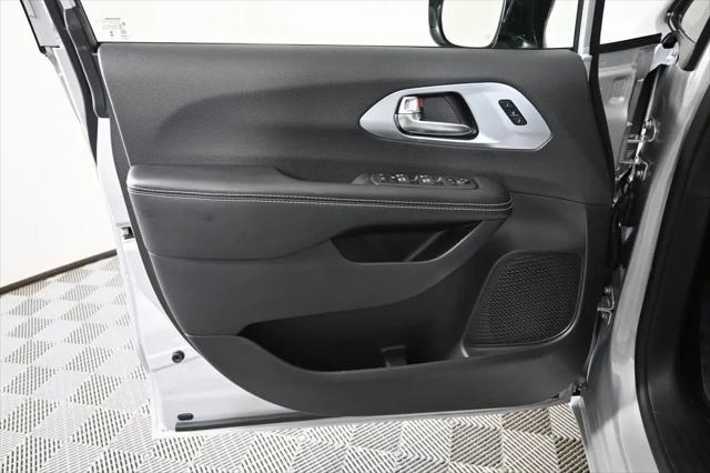 2026 Chrysler Pacifica Limited AWD