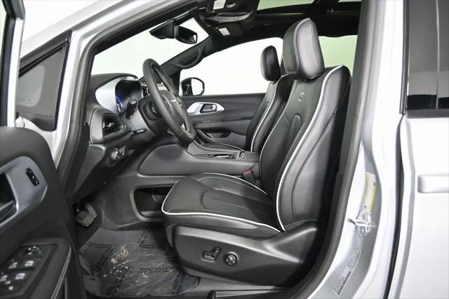 2026 Chrysler Pacifica Limited AWD