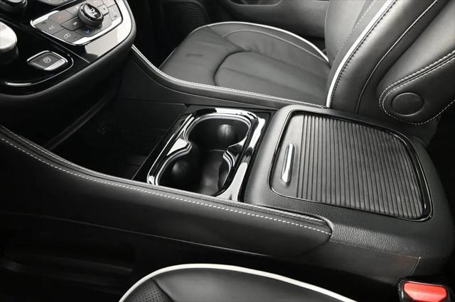 2026 Chrysler Pacifica Limited AWD