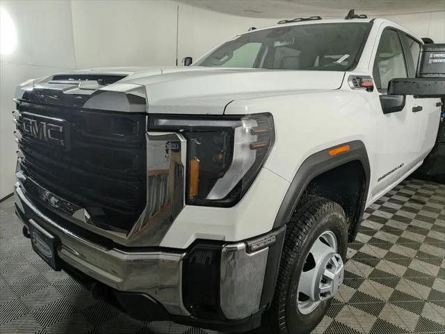 2025 GMC Sierra 3500HD Pro