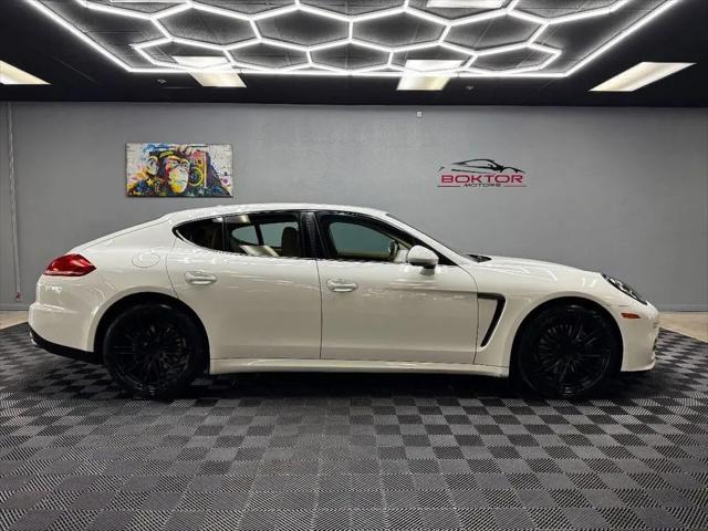 2015 Porsche Panamera 4