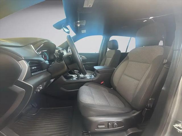 2023 Chevrolet Traverse AWD LT Cloth