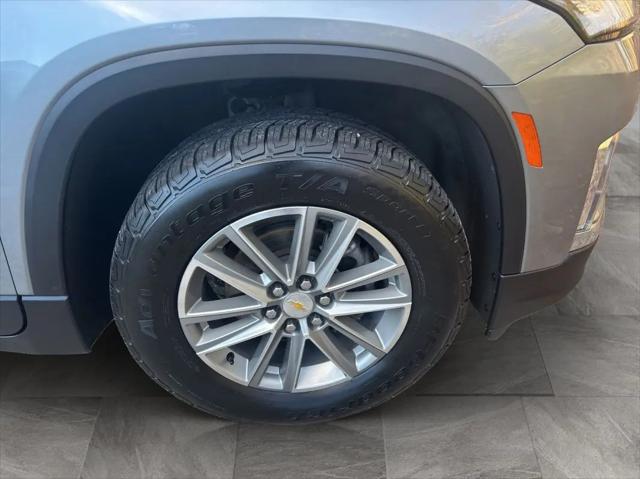 2023 Chevrolet Traverse AWD LT Cloth