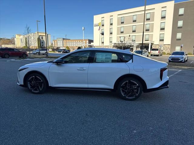 2025 Kia K4 GT-Line