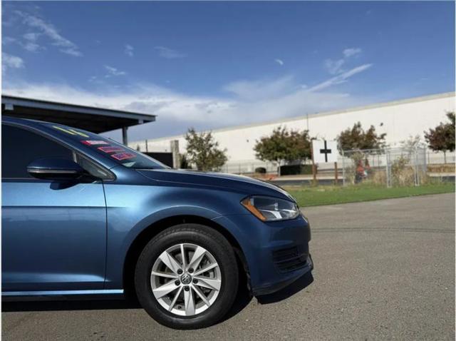 2016 Volkswagen Golf TSI S 4-Door