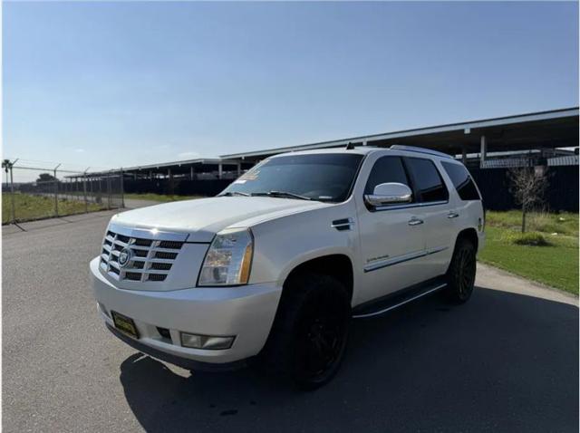 2007 Cadillac Escalade Standard