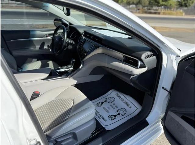 2018 Toyota Camry SE