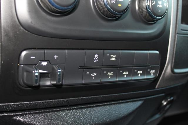 2017 Ram 3500 Tradesman Regular Cab 4x4 8' Box