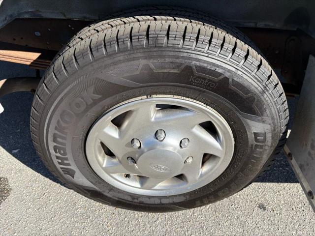 2010 Ford E-250 Base