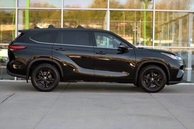 2020 Toyota Highlander LE
