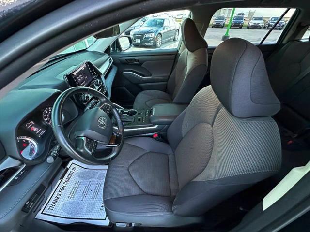 2020 Toyota Highlander LE