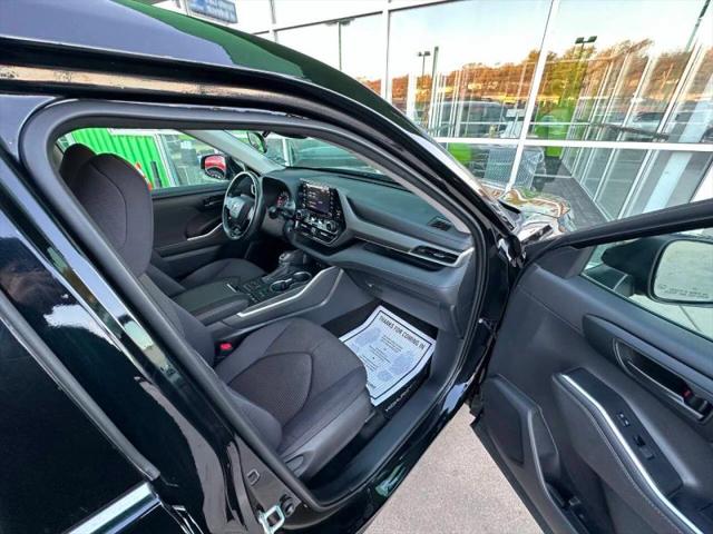 2020 Toyota Highlander LE