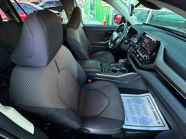 2020 Toyota Highlander LE