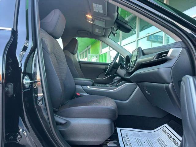 2020 Toyota Highlander LE