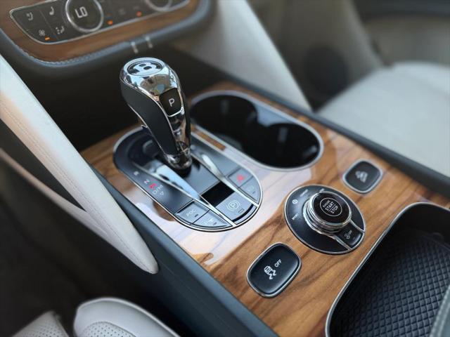 2023 Bentley Bentayga Azure