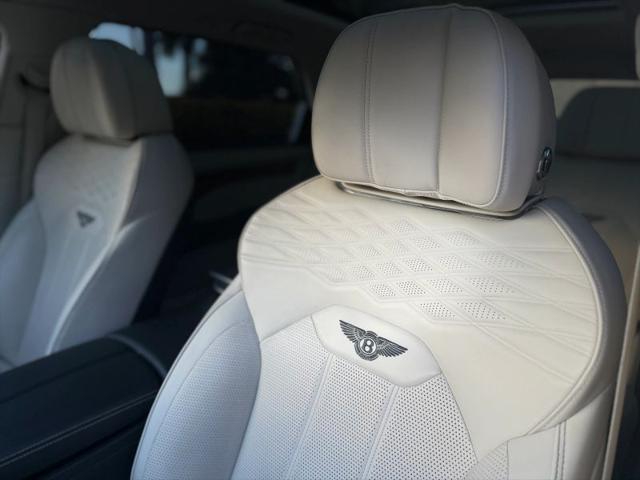 2023 Bentley Bentayga Azure
