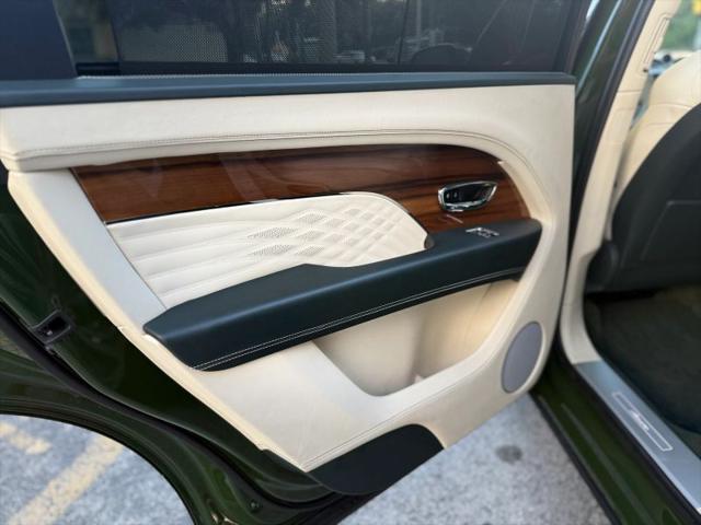 2023 Bentley Bentayga Azure