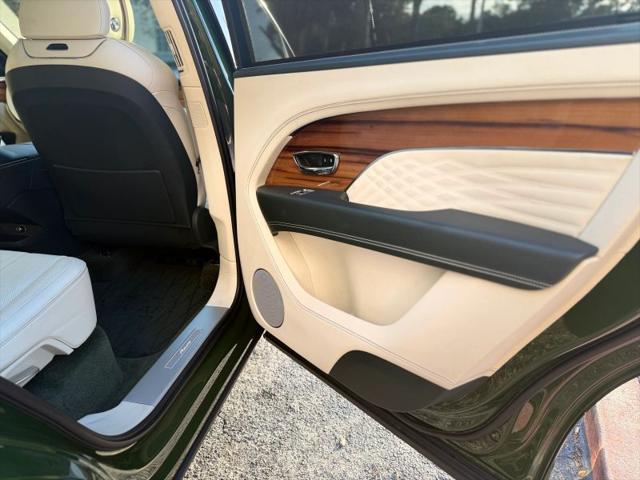 2023 Bentley Bentayga Azure