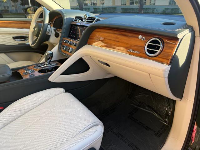 2023 Bentley Bentayga Azure