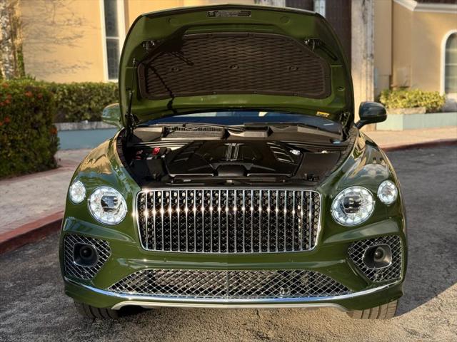 2023 Bentley Bentayga Azure