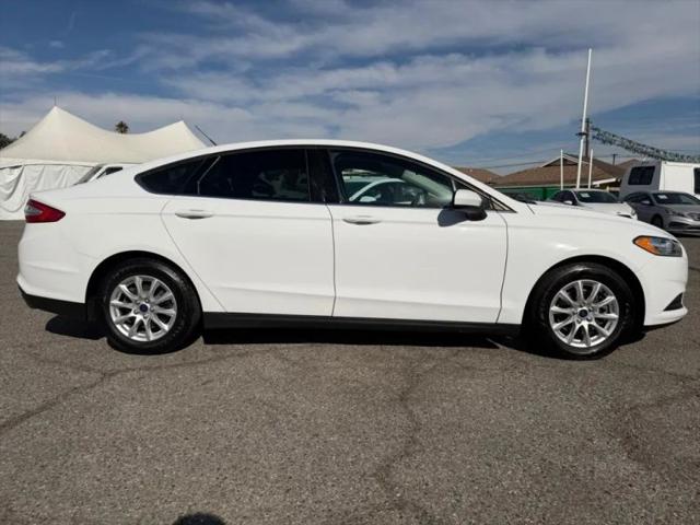 2016 Ford Fusion S