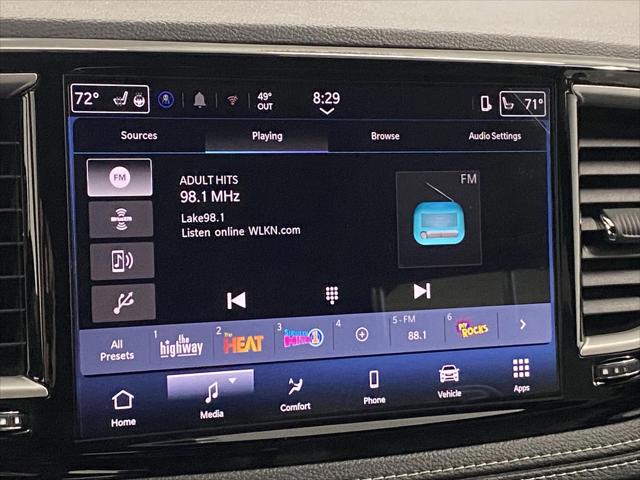 2026 Chrysler Pacifica Select AWD