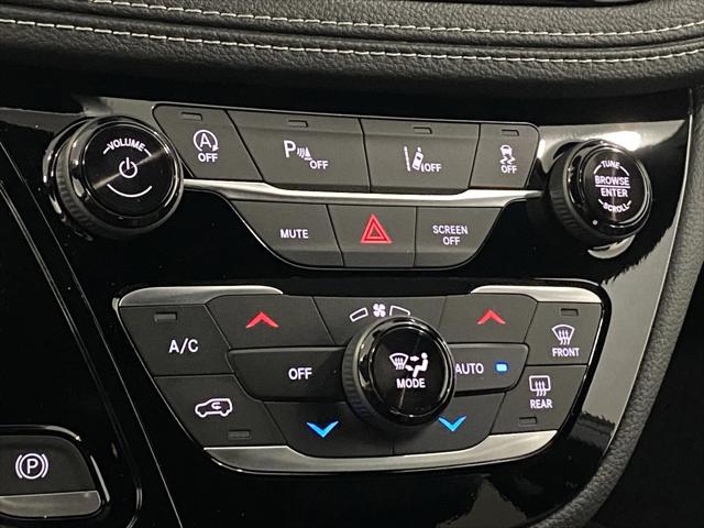 2026 Chrysler Pacifica Select AWD
