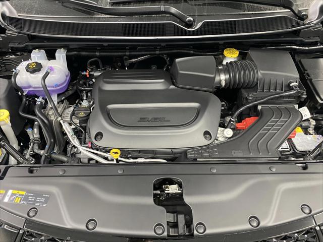 2026 Chrysler Pacifica Select AWD