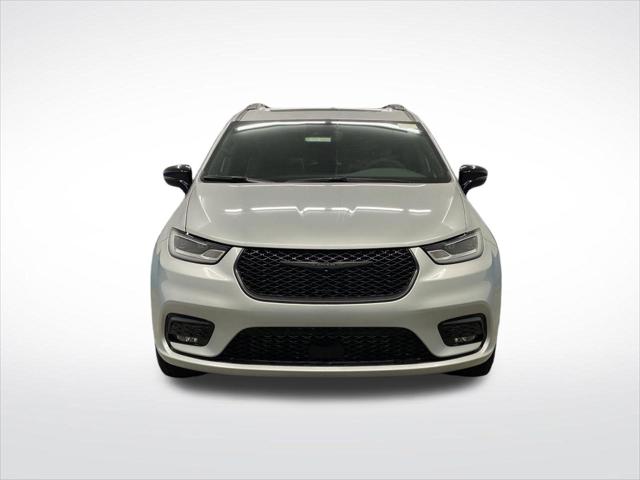 2026 Chrysler Pacifica Limited AWD